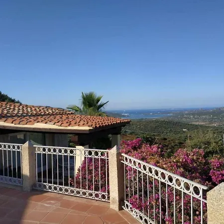 Tra E Porto Rotondo Villa